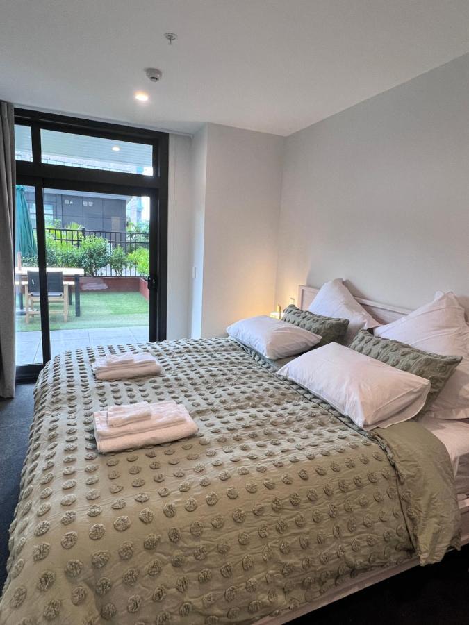 3 Bedroom Apartment In Newmarket Auckland Eksteriør billede